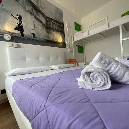 Lake Garda Hostel Salò Eksteriør bilde