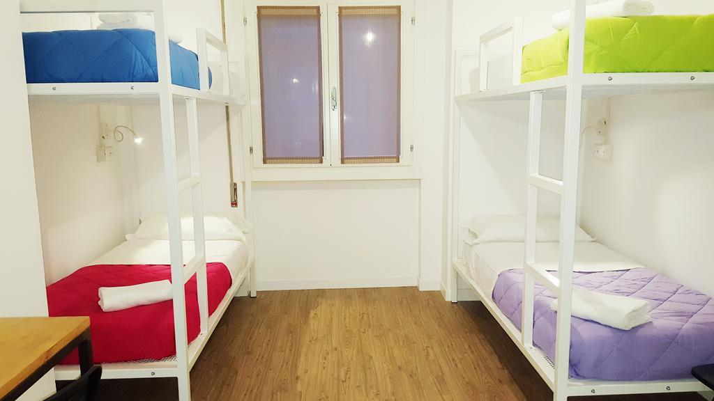 Lake Garda Hostel Salò Eksteriør bilde