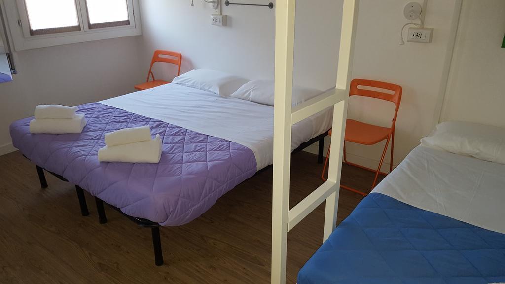 Lake Garda Hostel Salò Eksteriør bilde